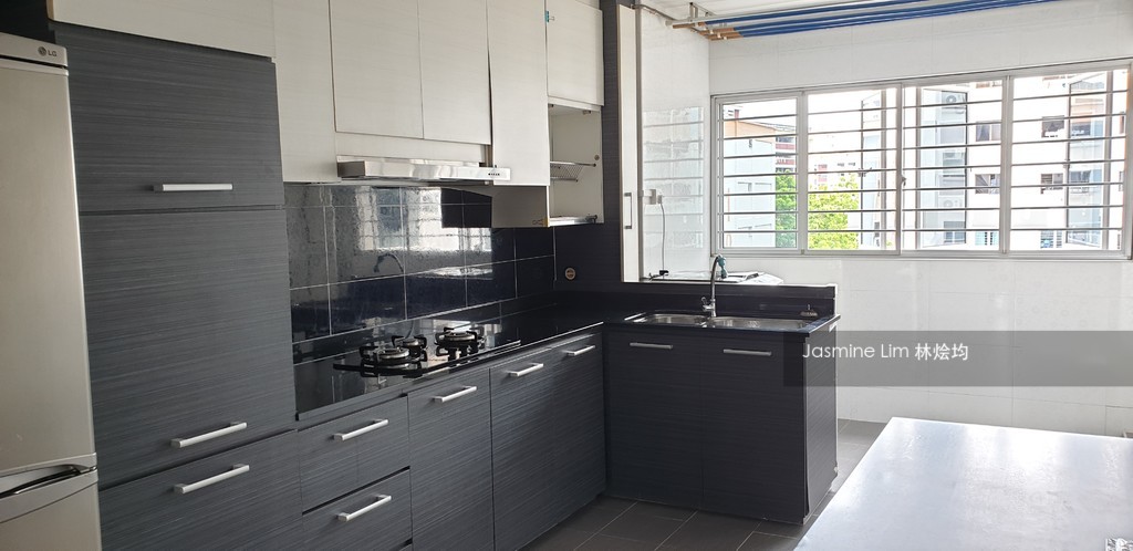 Yishun Street 11 thumbnail photo